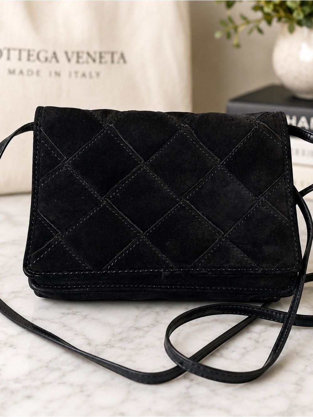 Vintage Bottega Veneta Black
Suede Quilted Crossbody Bag